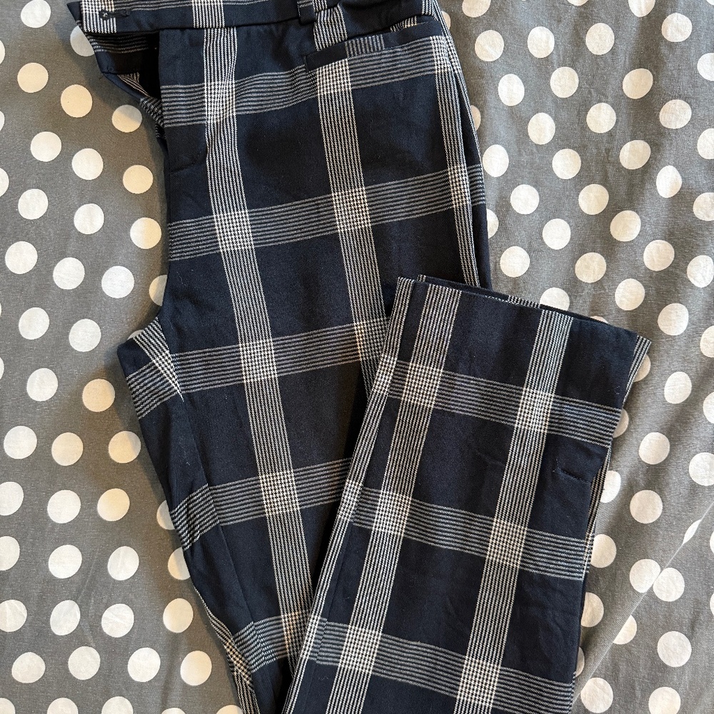 The essential slim Anthropologie pant